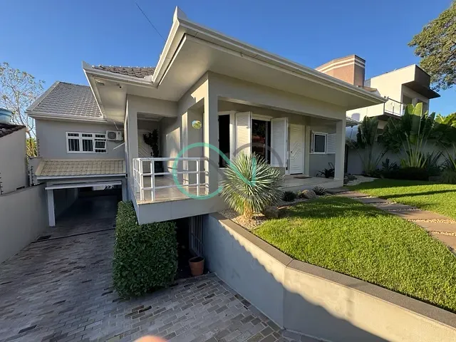 Casa com 800m² 4 quartos e 4 banheiros, à venda, no bairro Centro em Sapiranga