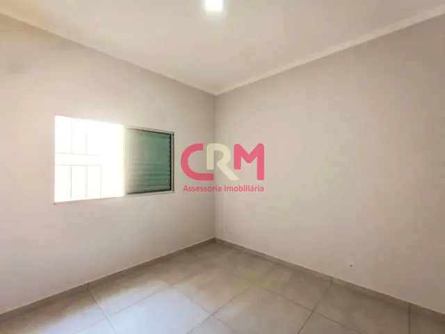 Casa com 174m² 2 quartos e 2 banheiros, à venda, no bairro Parque Residencial Laranjeiras II em Taquaritinga