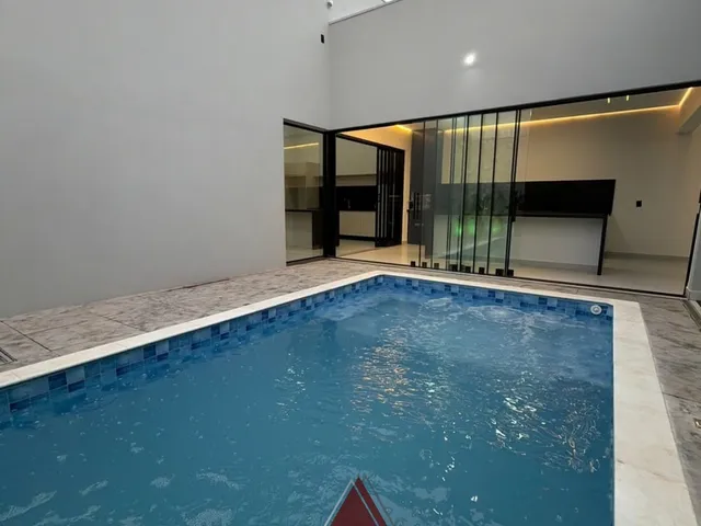 Casa com 270m² 3 quartos e 4 banheiros, à venda, no bairro Jardim Santa Lúcia em Franca