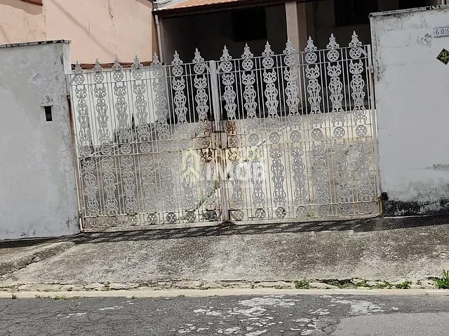 Casa 2 quartos e 1 banheiro, à venda, no bairro Jardim Pacaembu em Jundiaí