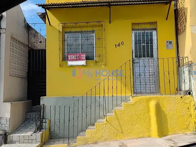 Casa 2 quartos e 1 banheiro, à venda, no bairro Teresópolis em Ilhéus