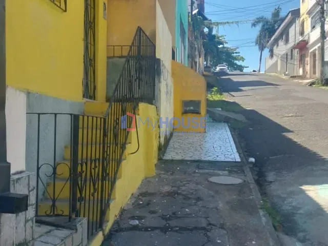 Casa 2 quartos e 1 banheiro, à venda, no bairro Teresópolis em Ilhéus