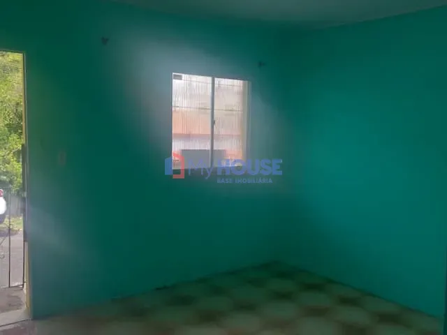 Casa 2 quartos e 1 banheiro, à venda, no bairro Teresópolis em Ilhéus