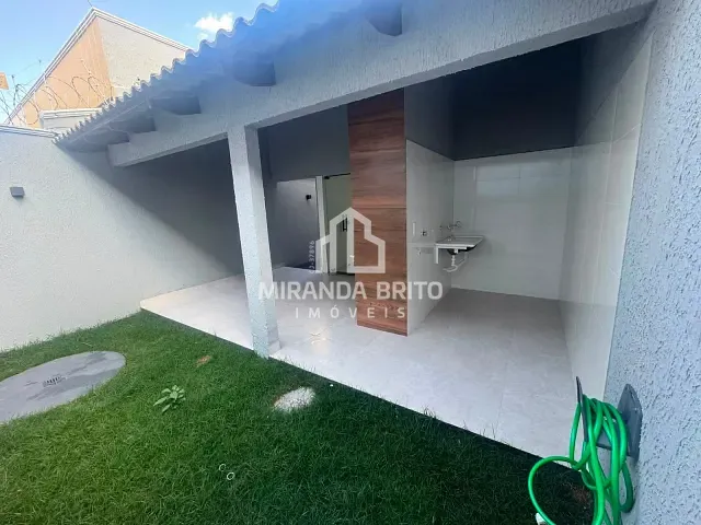 Casa 3 quartos e 2 banheiros, à venda, no bairro Setor Serra Dourada - 3ª Etapa em Aparecida de Goiânia