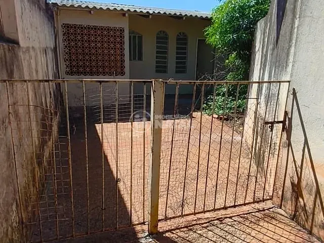 Casa com 50m² 1 quarto e 1 banheiro, para alugar, no bairro Leonor em Londrina