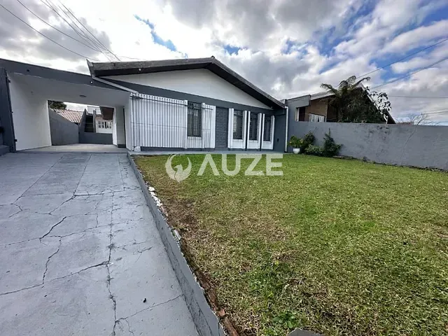 Casa com 200m² 5 quartos e 3 banheiros, à venda, no bairro Uberaba em Curitiba