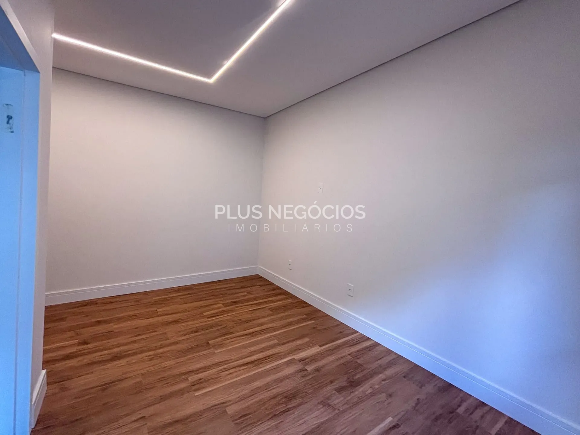 Casa, 3 quartos, 270 m² - Foto 24