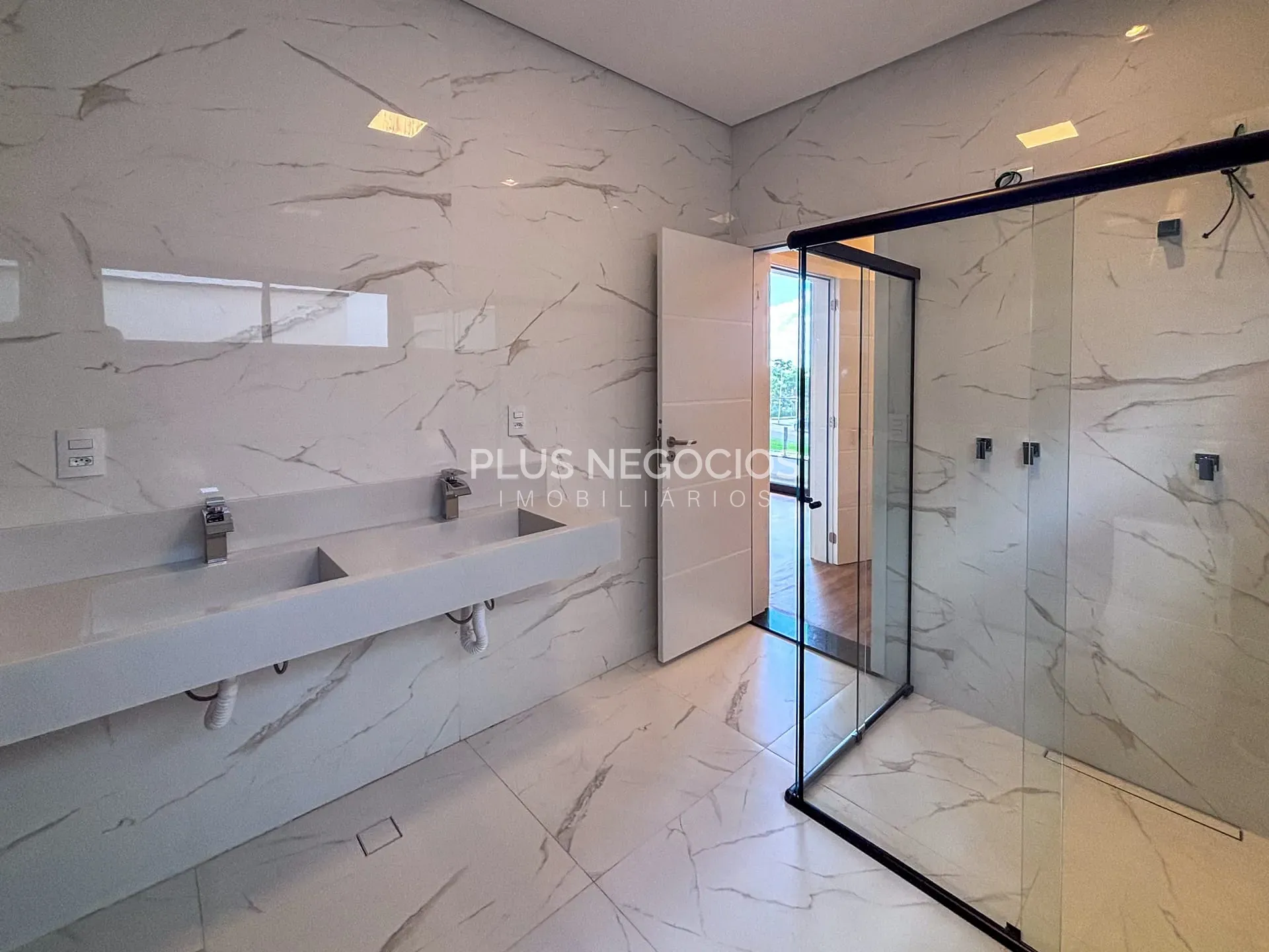 Casa, 3 quartos, 270 m² - Foto 31