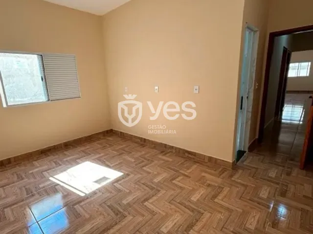 Casa com 240m² 2 quartos e 2 banheiros, à venda, no bairro max neuman 2 em Araxá