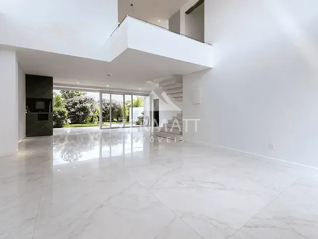 Casa 3 quartos e 4 banheiros, à venda, no bairro Ponta Aguda em Blumenau