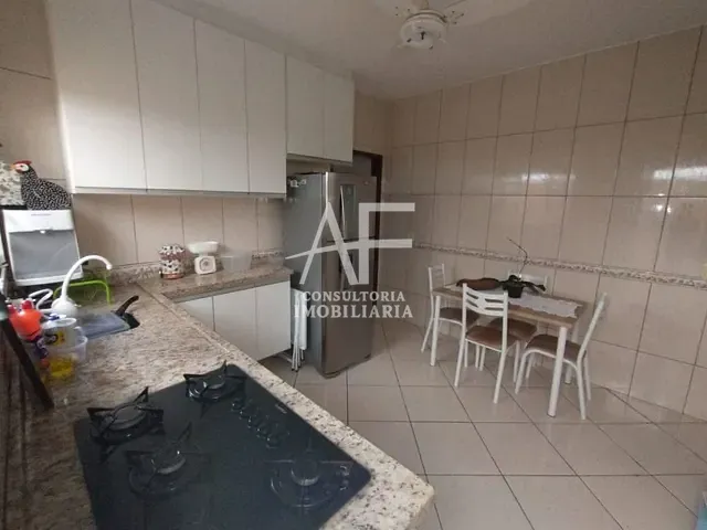 Casa com 150m² 2 quartos e 2 banheiros, à venda, no bairro Parque Aeroporto em Taubaté