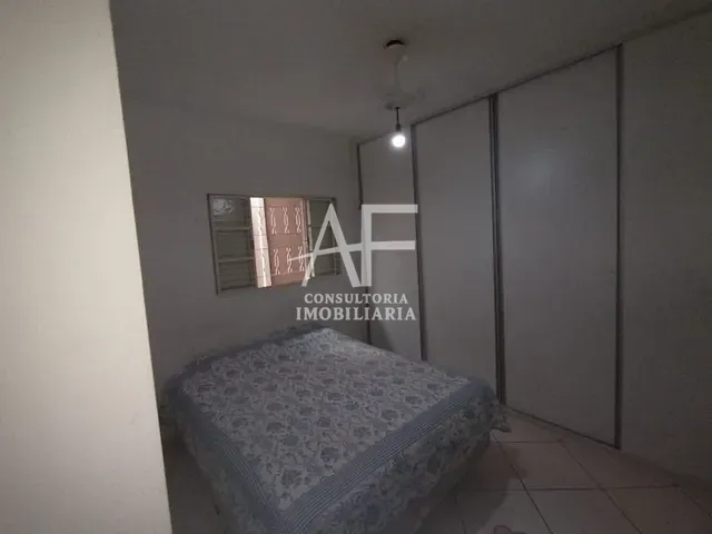 Casa com 150m² 2 quartos e 2 banheiros, à venda, no bairro Parque Aeroporto em Taubaté