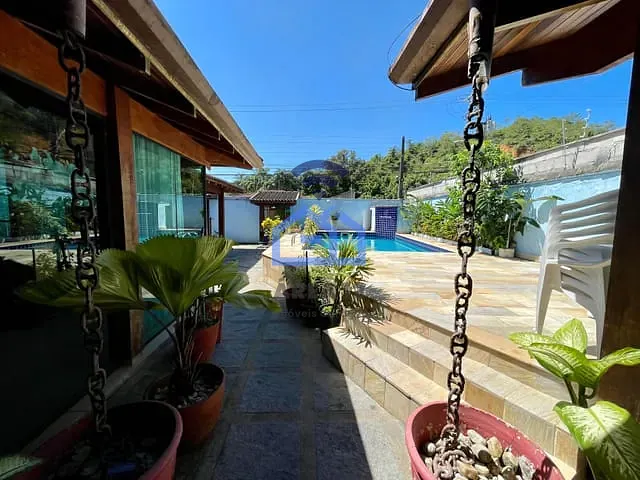 Casa com 414m² 4 quartos e 5 banheiros, à venda, no bairro Prainha em Caraguatatuba