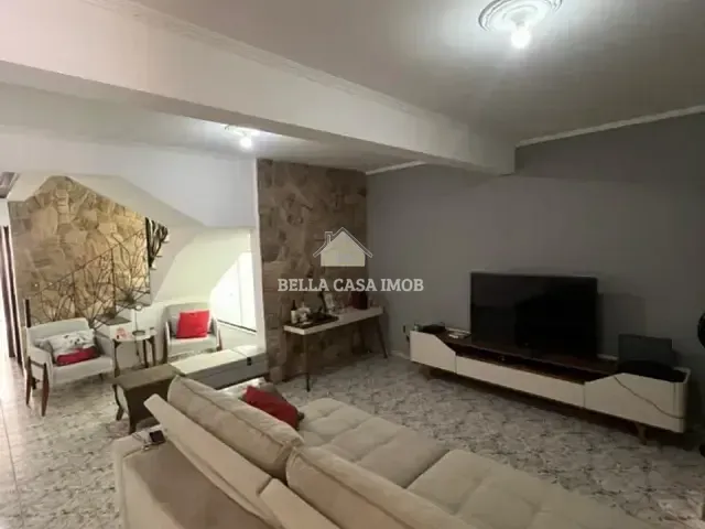 Casa com 150m² 2 quartos e 2 banheiros, à venda, no bairro Jardim Simus em Sorocaba