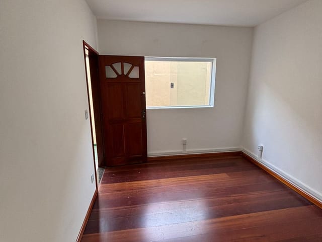 Sala para alugar, no bairro Vila Oliveira em Mogi das Cruzes