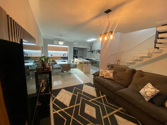 Casa com 200m² 3 quartos e 5 banheiros, à venda, no bairro Vila Paulicéia em São Paulo