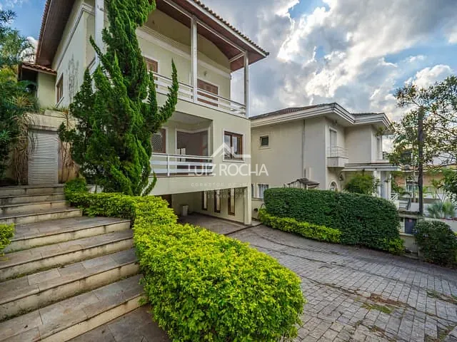 Casa com 518m² 4 quartos e 5 banheiros, à venda, no bairro São Paulo II em Cotia