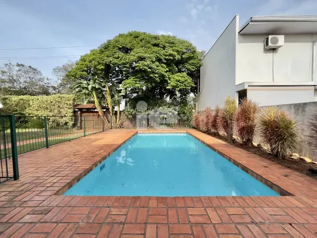 Casa com 877m² 3 quartos e 3 banheiros, à venda, no bairro Centro em Rolândia