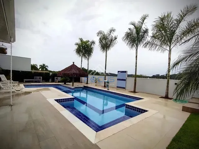 Casa com 830m² 4 quartos e 4 banheiros, à venda, no bairro Jundiaí Mirim em Jundiaí