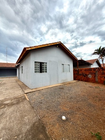 Casa 2 quartos e 2 banheiros, à venda, no bairro Edelmina Querubim Marchetti em Nova Mutum