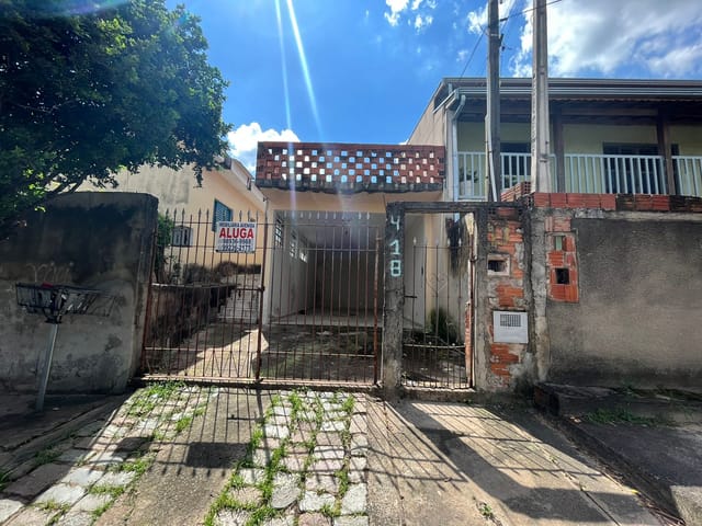 Casa com 250m² 2 quartos e 1 banheiro, à venda, no bairro Parque Valença II em Campinas