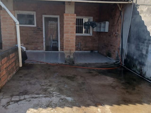 Casa com 250m² 2 quartos e 1 banheiro, à venda, no bairro Parque Valença II em Campinas