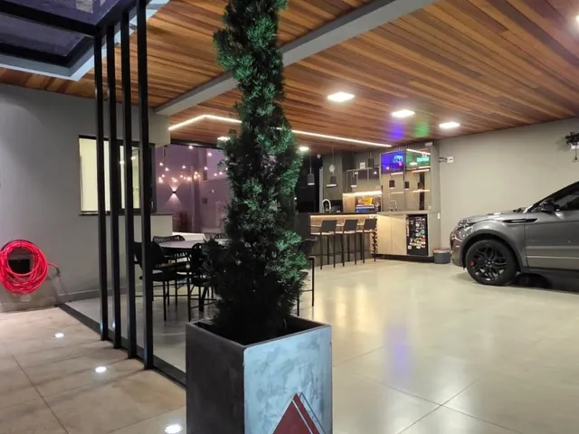 Casa com 250m² 3 quartos e 3 banheiros, à venda, no bairro Jardim Santa Lúcia em Franca
