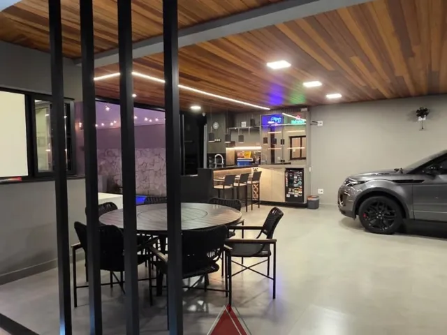 Casa com 250m² 3 quartos e 3 banheiros, à venda, no bairro Jardim Santa Lúcia em Franca