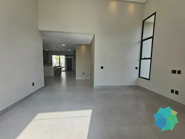 Casa com 469m² 3 quartos e 3 banheiros, à venda, no bairro Portal dos Bandeirantes em Salto