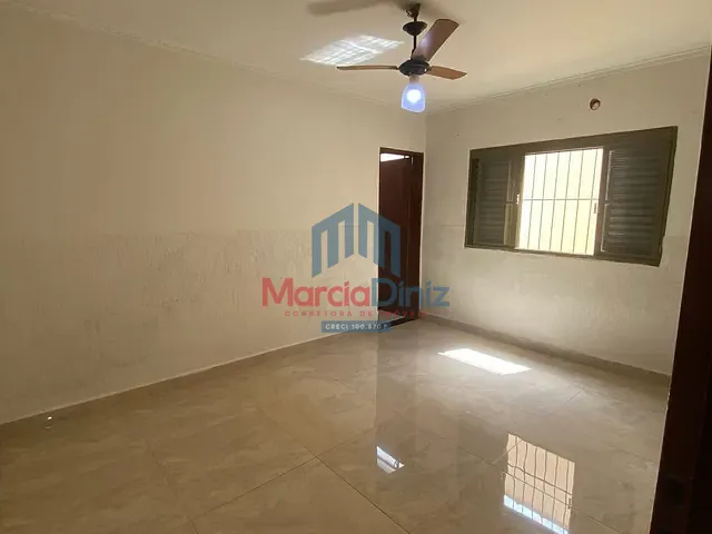 Casa com 280m² 4 quartos e 2 banheiros, à venda, no bairro Vila São Jorge em Ituverava