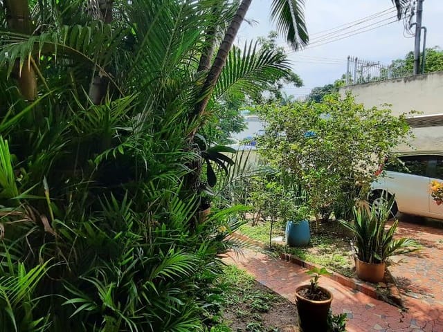 Casa com 500m² 3 quartos e 2 banheiros, à venda, no bairro Vila Valqueire em Rio de Janeiro