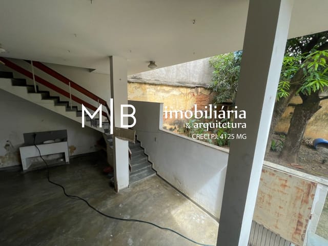 Casa à venda, no bairro CENTRO em CATAGUASES