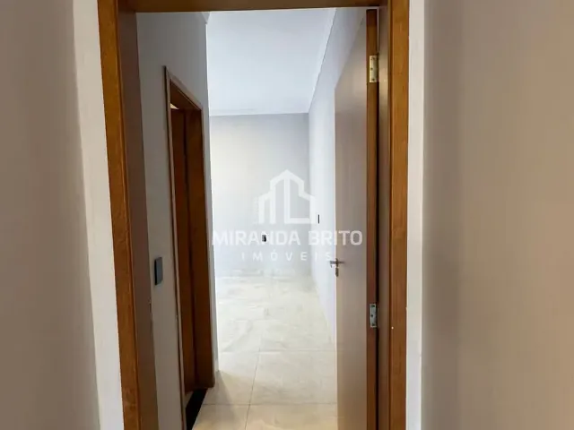 Casa 2 quartos e 2 banheiros, à venda, no bairro Pontal Sul - Acréscimo em Aparecida de Goiânia