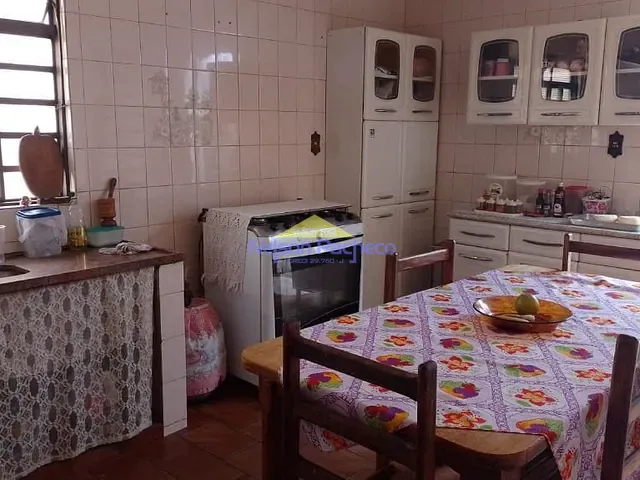 Casa com 200m² 5 quartos e 3 banheiros, à venda, no bairro Porto Alegre em Capivari
