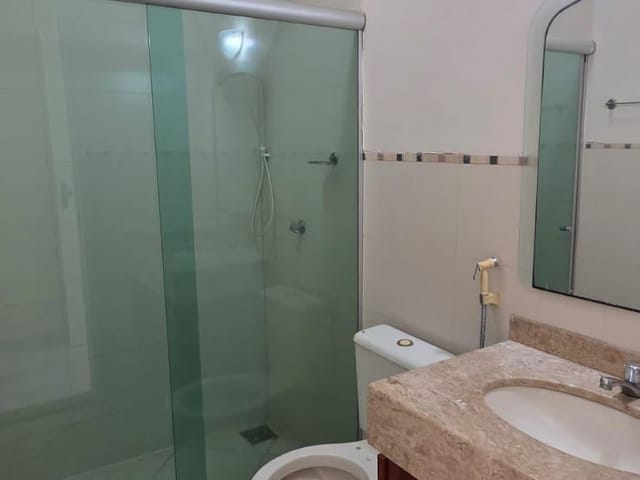 Casa 3 quartos e 2 banheiros, para alugar, no bairro Bosque Beira Rio em Rio das Ostras