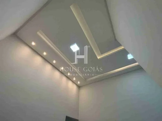 Casa com 190m² 3 quartos e 2 banheiros, à venda, no bairro Jardim Helvécia em Aparecida de Goiânia