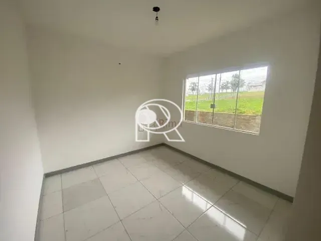 Casa com 450m² 3 quartos e 3 banheiros, para alugar, no bairro Centro em Registro