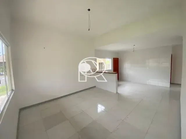Casa com 450m² 3 quartos e 3 banheiros, para alugar, no bairro Centro em Registro