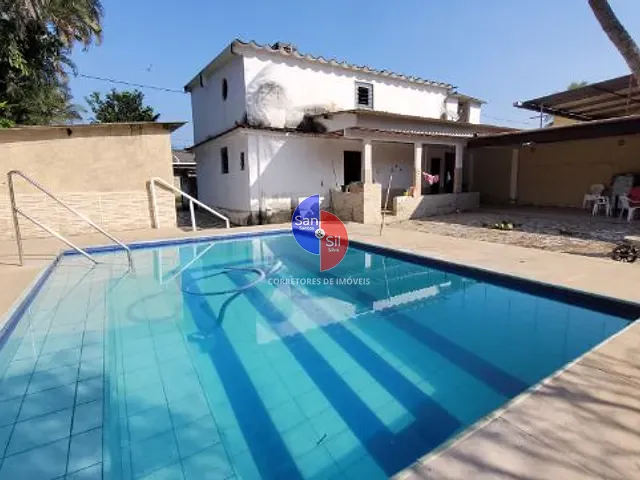 Casa 5 quartos e 2 banheiros, à venda, no bairro Praia do Imperador  (Praia de Mauá) em Magé
