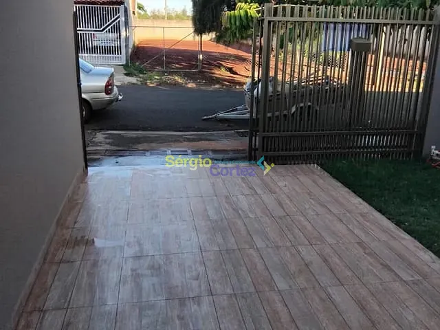 Casa com 125m² 3 quartos e 1 banheiro, à venda, no bairro Jardim Pequena Londres em Londrina