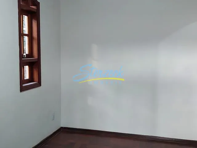 Casa com 1200m² 3 quartos e 2 banheiros, para alugar, no bairro Santa Claudina em Vinhedo