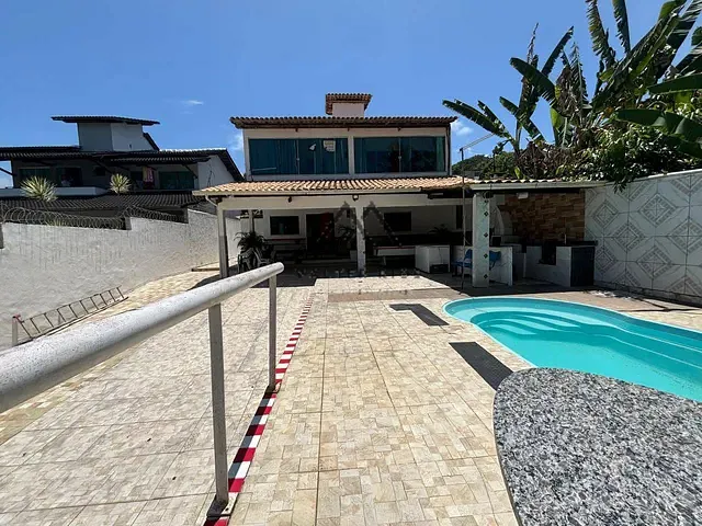 Casa com 360m² 5 quartos e 2 banheiros, à venda, no bairro Olivença em Ilhéus