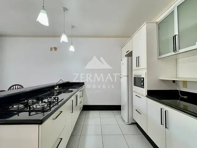 Casa 3 quartos e 3 banheiros, para alugar, no bairro Velha em Blumenau