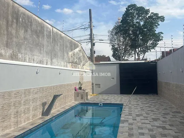 Casa com 200m² 2 quartos e 3 banheiros, à venda, no bairro Vila Guimarães em Sorocaba