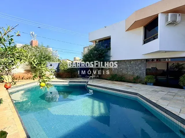 Casa com 595m² 5 quartos e 6 banheiros, à venda, no bairro Atalaia em Aracaju