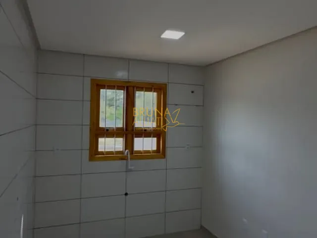 Casa 2 quartos e 1 banheiro, para alugar, no bairro Amaral Ribeiro em Sapiranga
