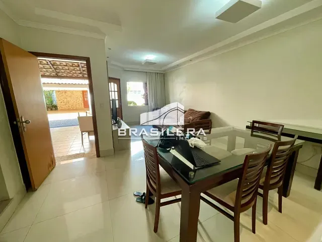 Casa 3 quartos e 2 banheiros, à venda, no bairro Anhangüera em Goiânia