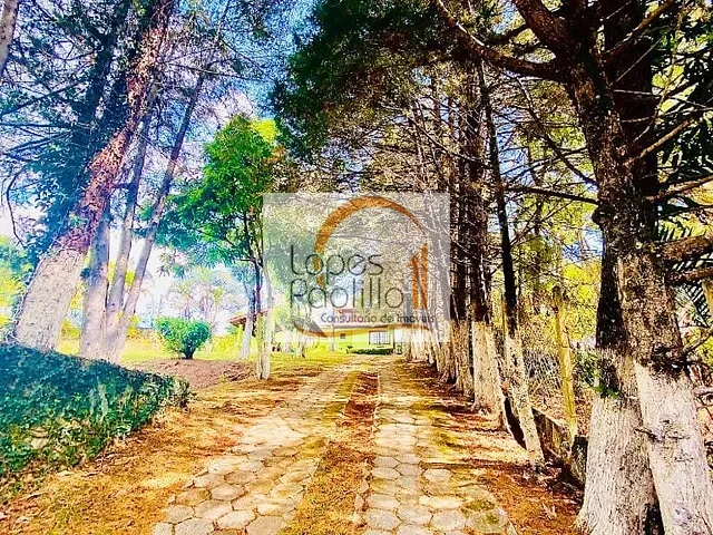 Casa com 1791m² 4 quartos e 3 banheiros, à venda, no bairro Panorama Parque Residencial em Atibaia