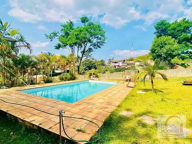 Casa com 1791m² 4 quartos e 3 banheiros, à venda, no bairro Panorama Parque Residencial em Atibaia