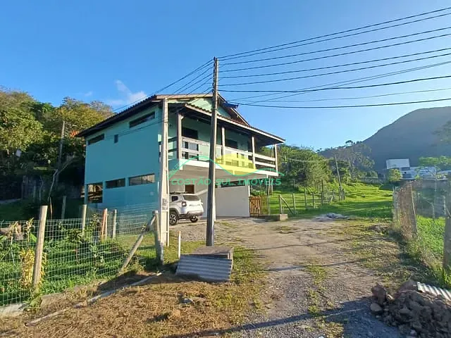 Casa 2 quartos e 1 banheiro, à venda, no bairro Ribeirão da Ilha em Florianópolis